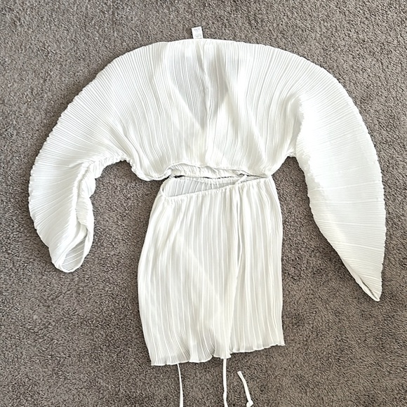 GOOD AMERICAN Always Fits Plisse Mini Dress - Picture 8 of 9